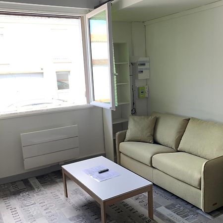Appartement Tout Confort En Mezzanine A 20Mn A Pied Du Centre-Ville Avec Tv Et Wifi La Rochelle  Exterior photo